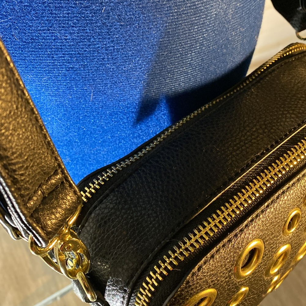 Steve Madden - Picture 4 of 6